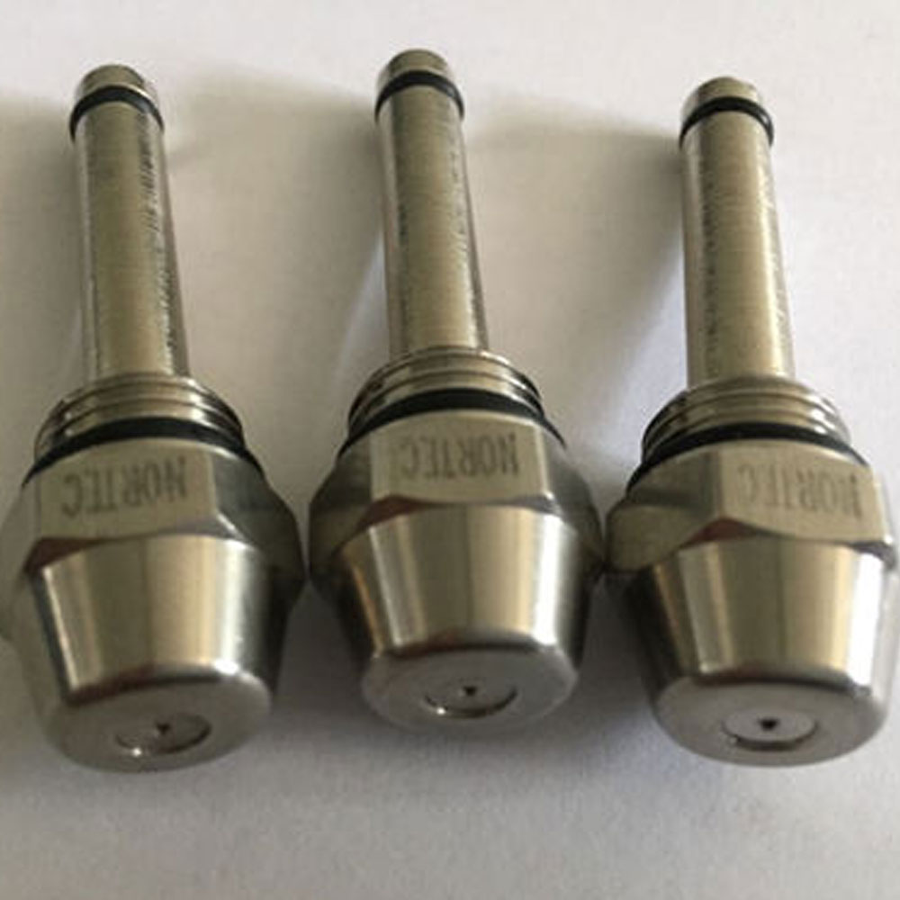Stainless steel ski cart nozzle