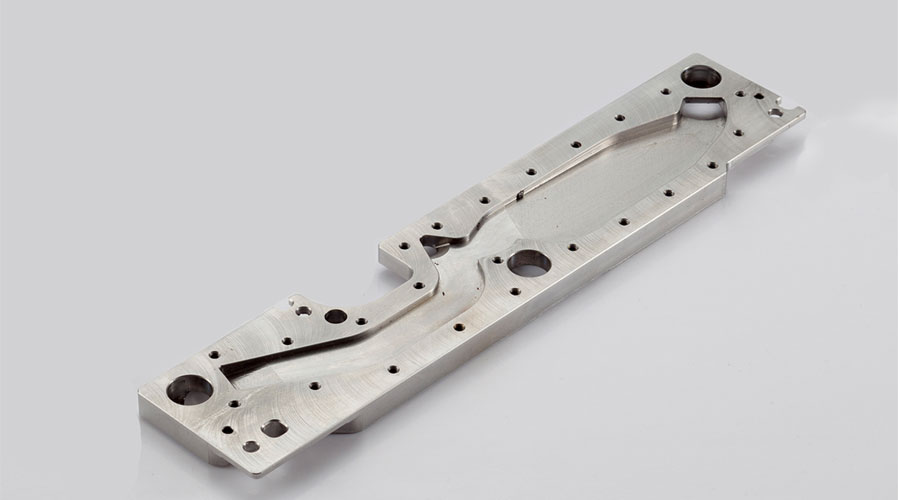 GR2 titanium alloy take-off and landing shrinkage bracket side plate