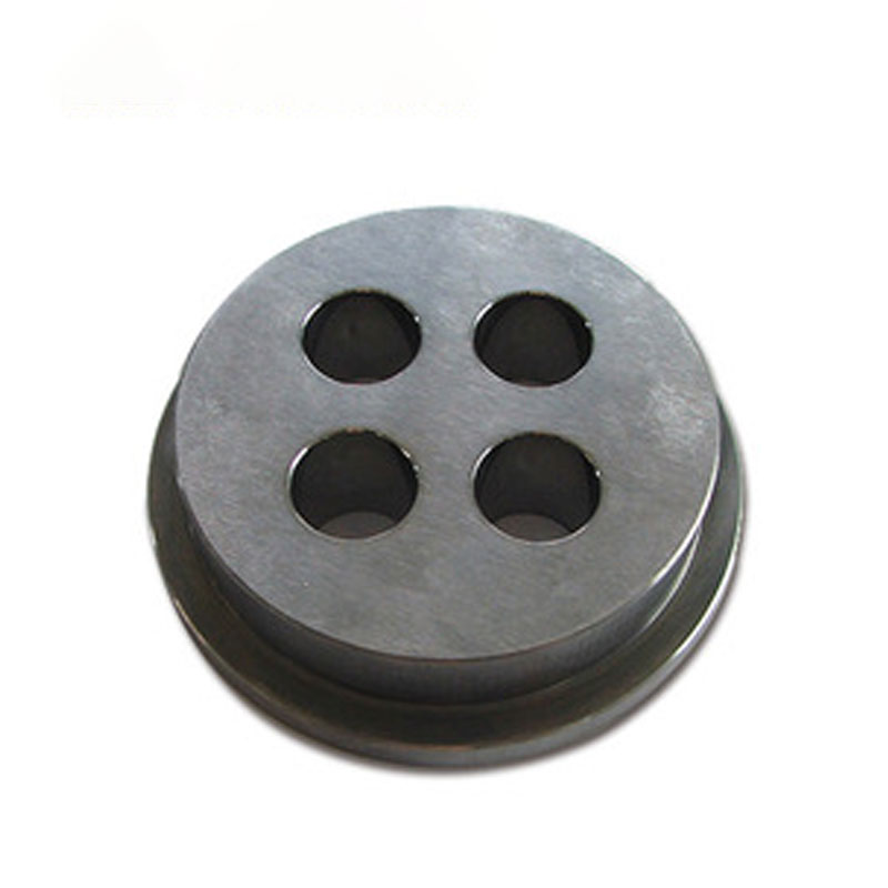 soft magnetic mold (15)