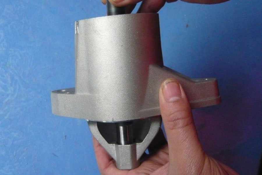 Die Casting And Cnc Machining Of Hand-Cranked Generator Housing