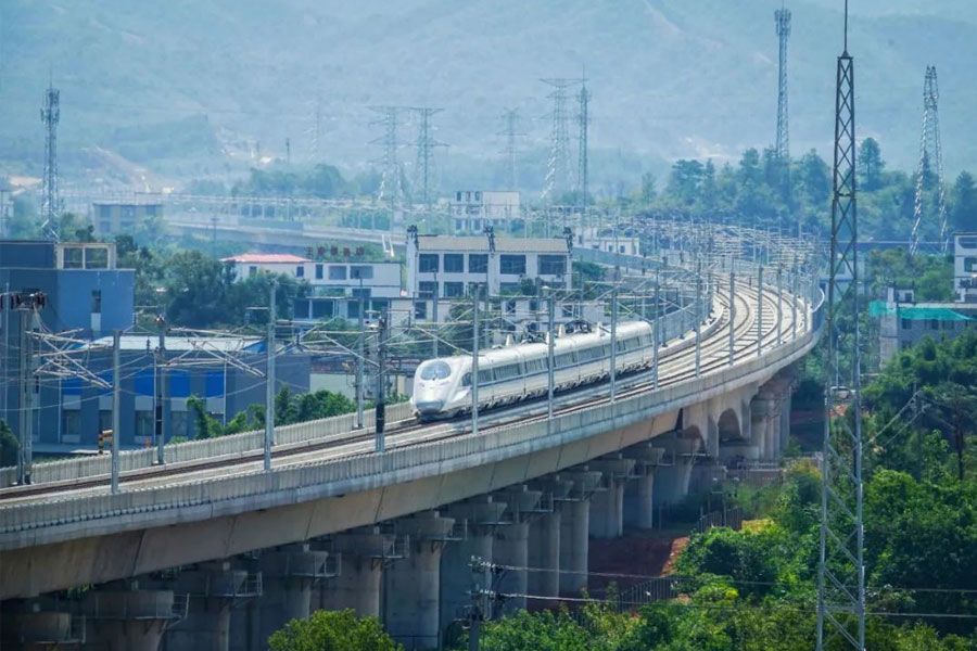 High-speed rail is made of aluminum alloy