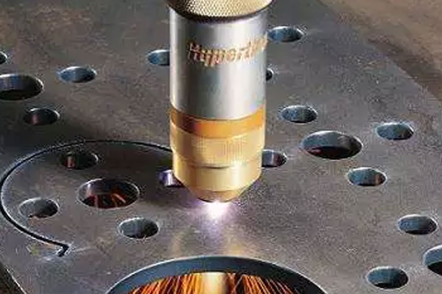 Plasma cutting and fine plasma cutting are similar to flame cutting. 