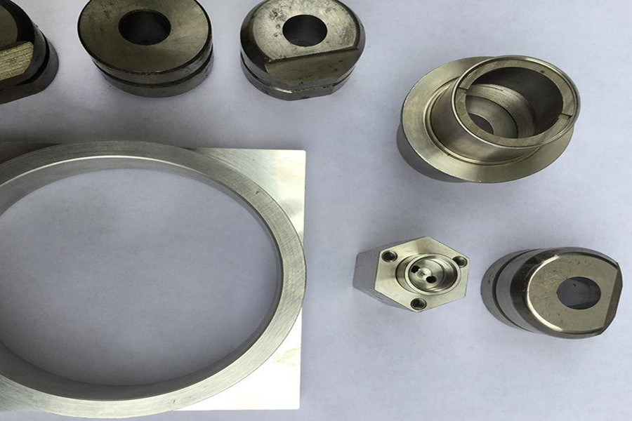 Successful trial production of super large 3D printed titanium alloy complex parts