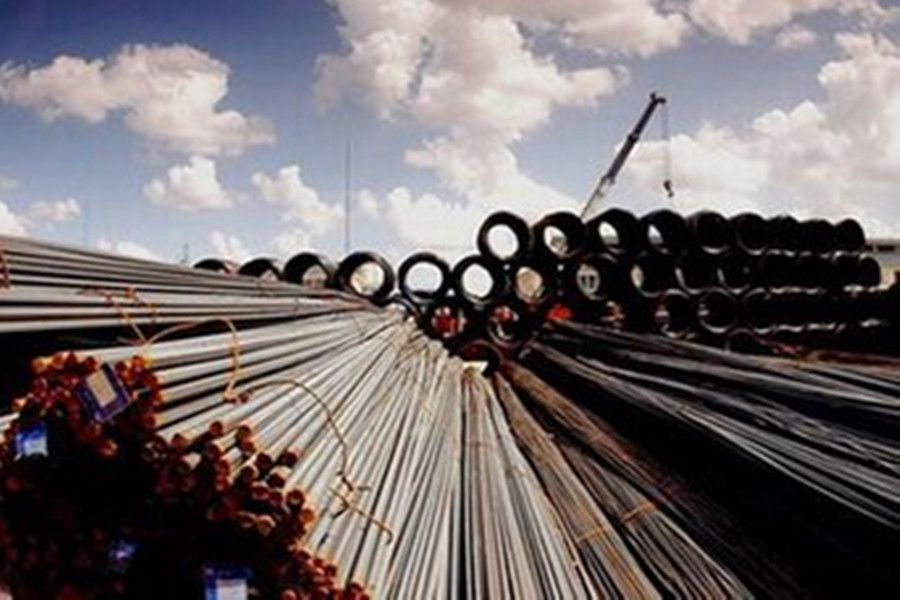 Why did the dealers lose money when the steel price soared